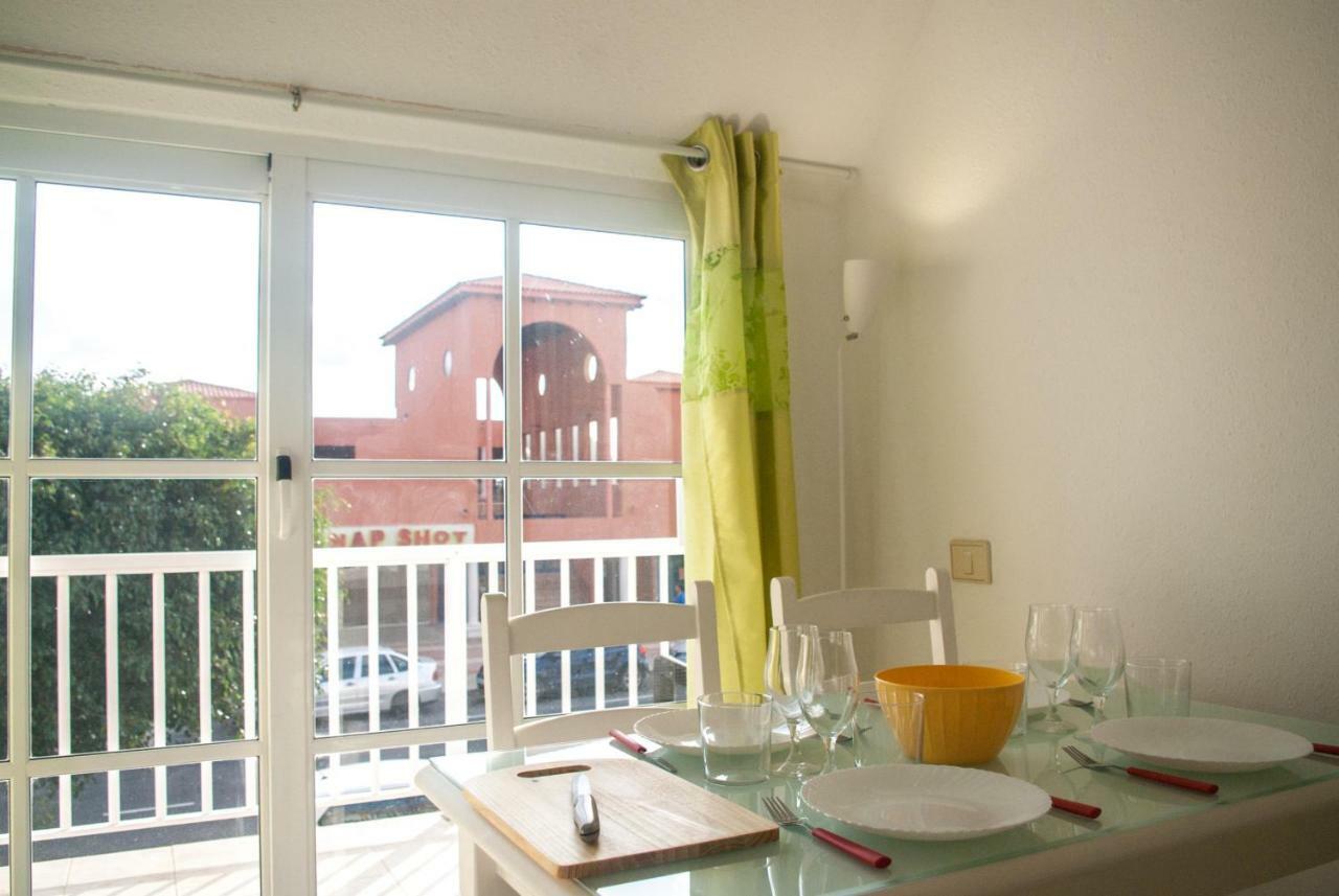Sunny Centrical Apartment in Los Amigos Caleta de Fuste Exterior foto
